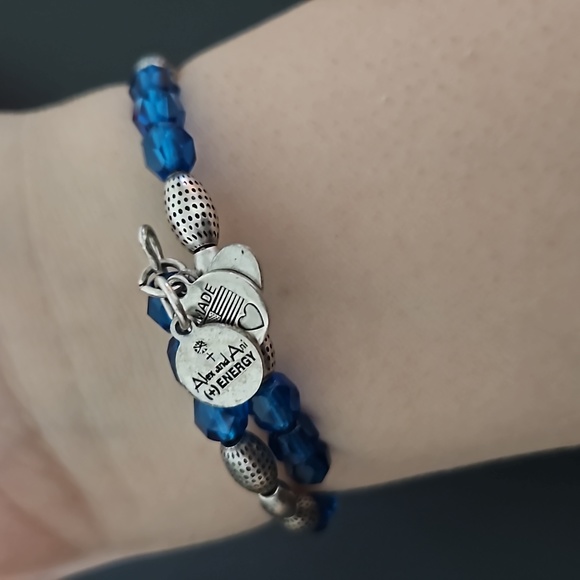 Alex and Ani Vintage 66 bracelet - Picture 4 of 4